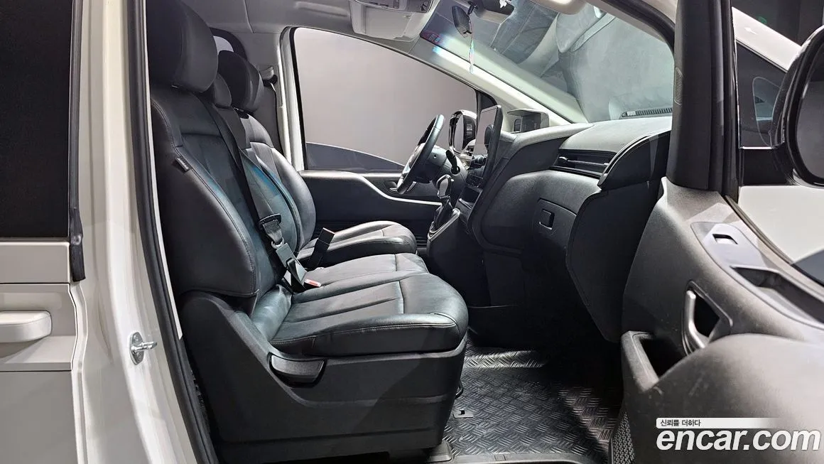 Hyundai Staria — фото 10