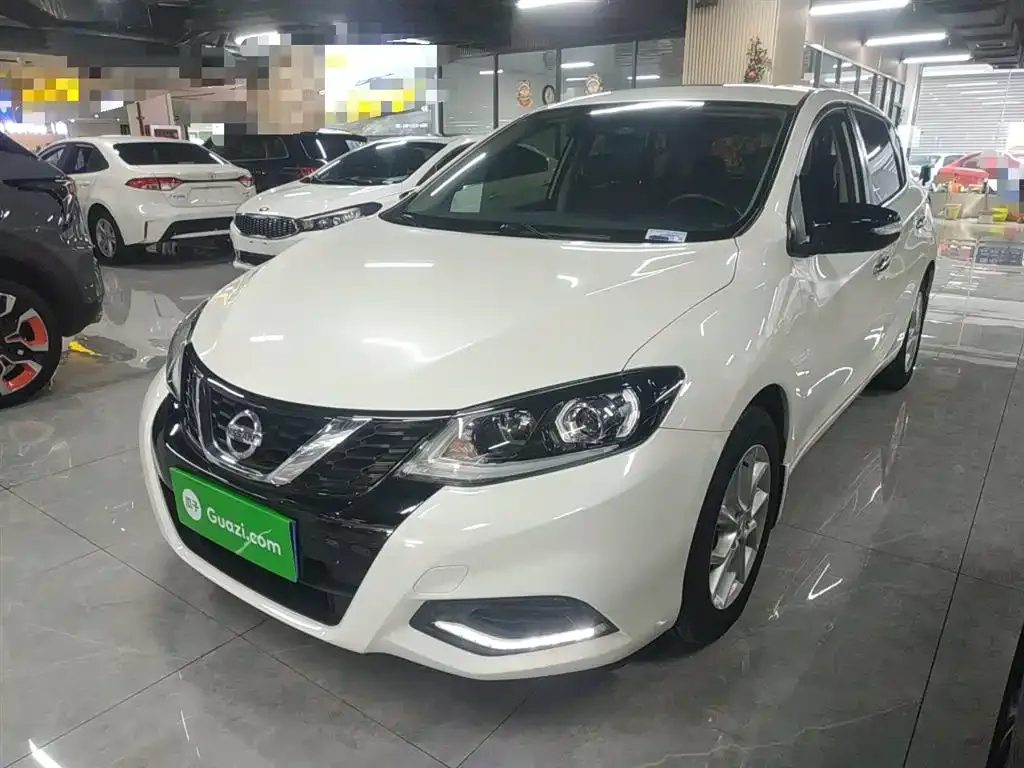 Nissan Tiida 2021 из CN, фото 2