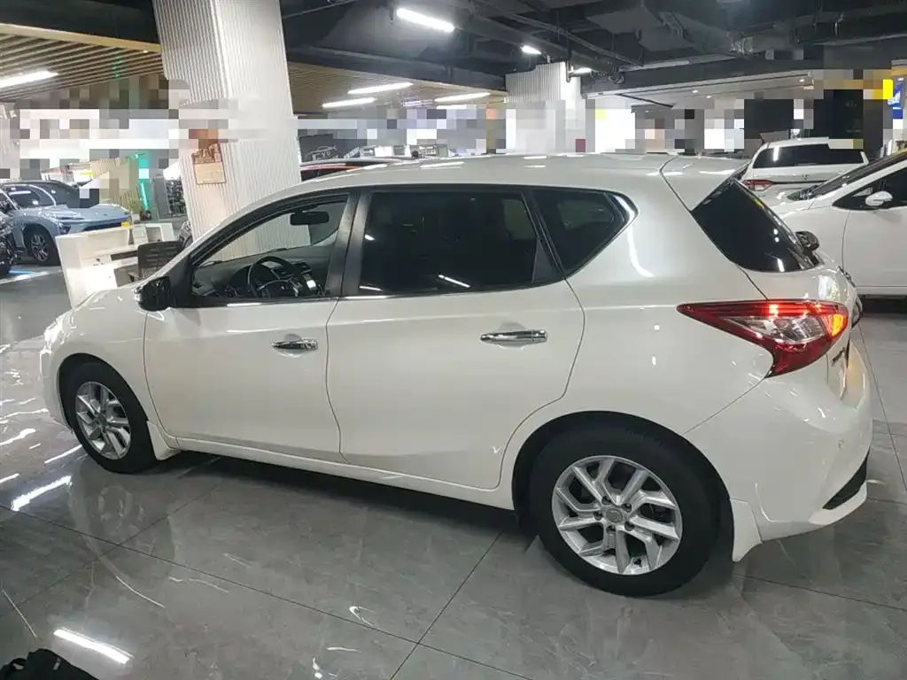 Nissan Tiida 2021 из CN, фото 5