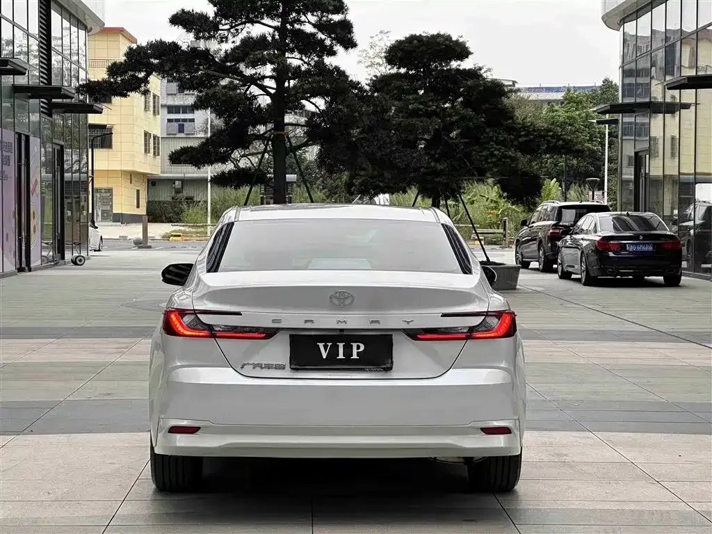 Toyota Camry 2024 из CN, фото 9