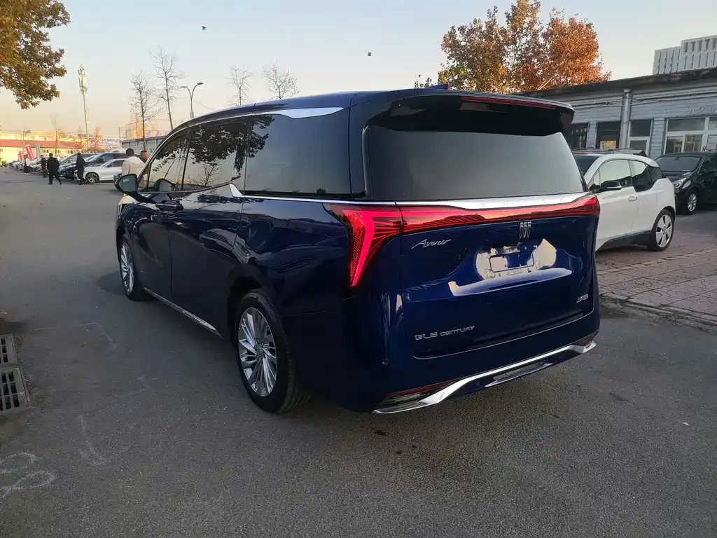 Buick Century 2023 из CN, фото 4