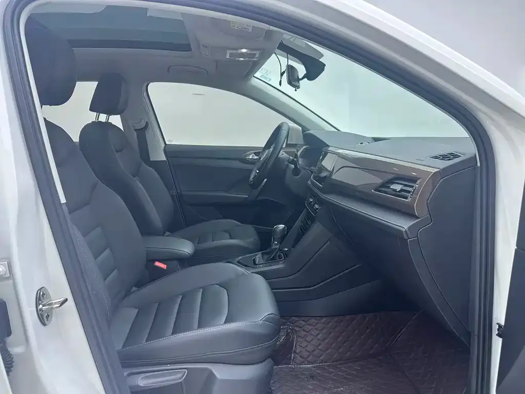 Volkswagen Tharu 2021 из CN, фото 9