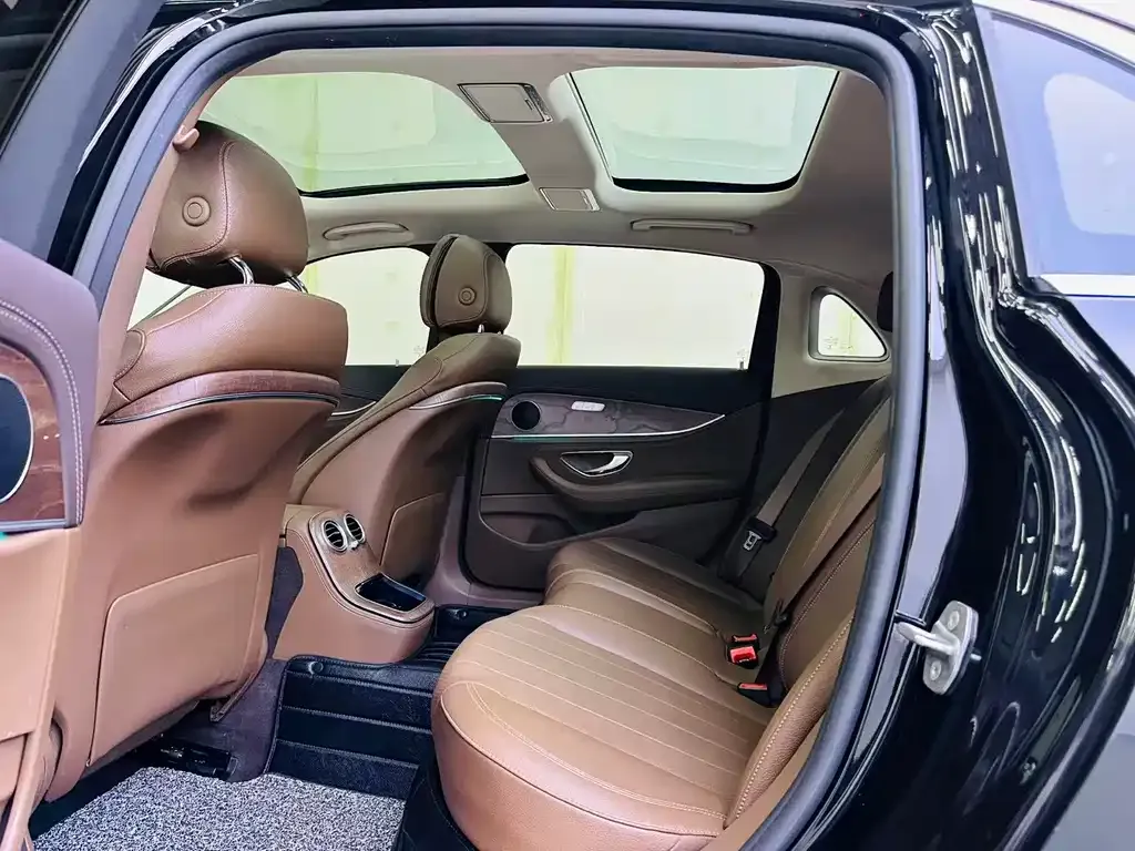Mercedes-Benz E-Class 2021 из CN, фото 5