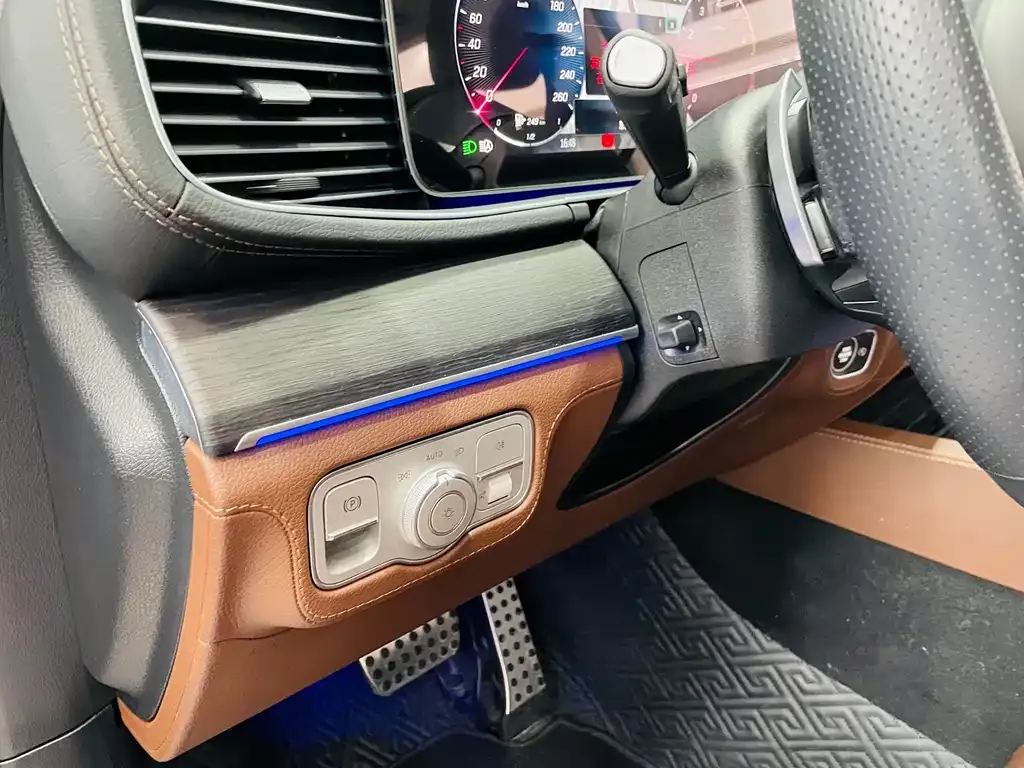 Mercedes-Benz GLS 2024 из CN, фото 10