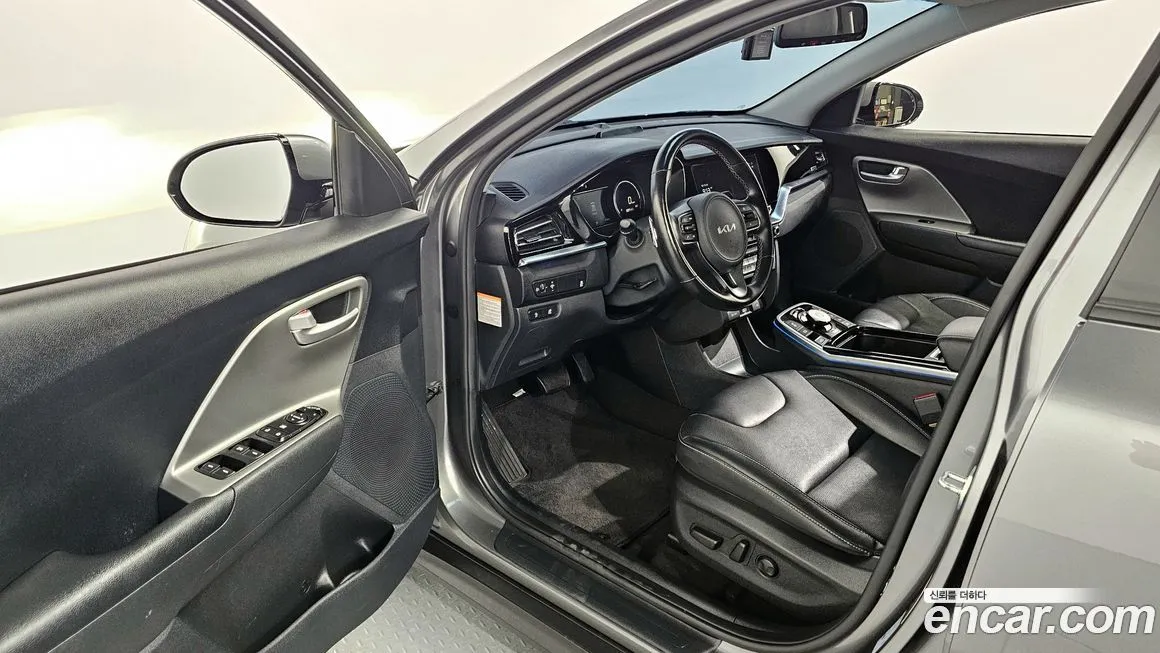 Kia Niro 2023 из KR, фото 10