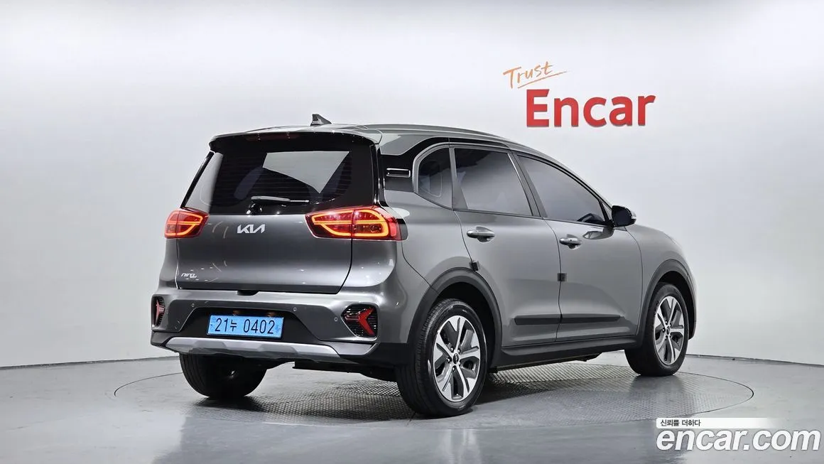 Kia Niro 2023 из KR, фото 2