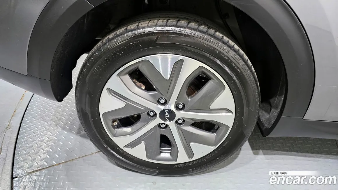 Kia Niro 2023 из KR, фото 5
