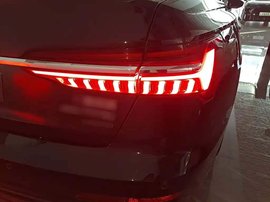 Audi A6L 2022 из CN, фото 8
