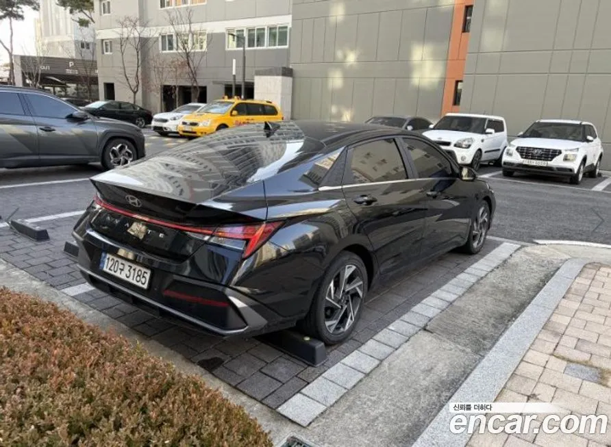 Hyundai AVANTE — фото 5