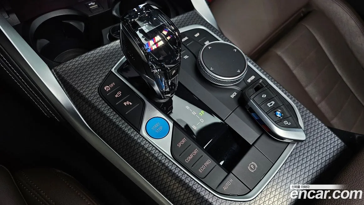 BMW i4 — фото 9