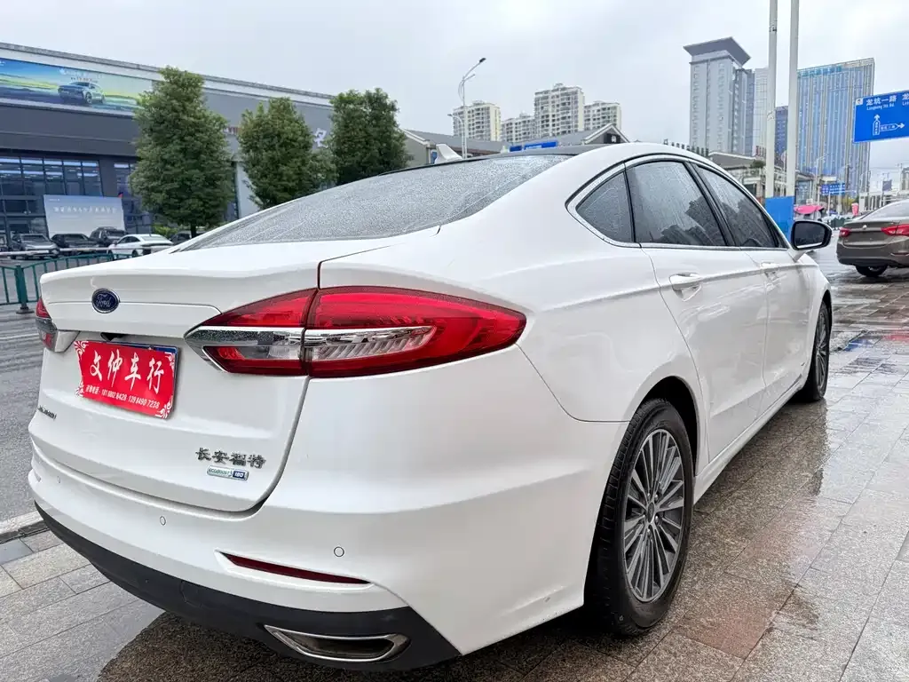 Ford Mondeo 2022 из CN, фото 4