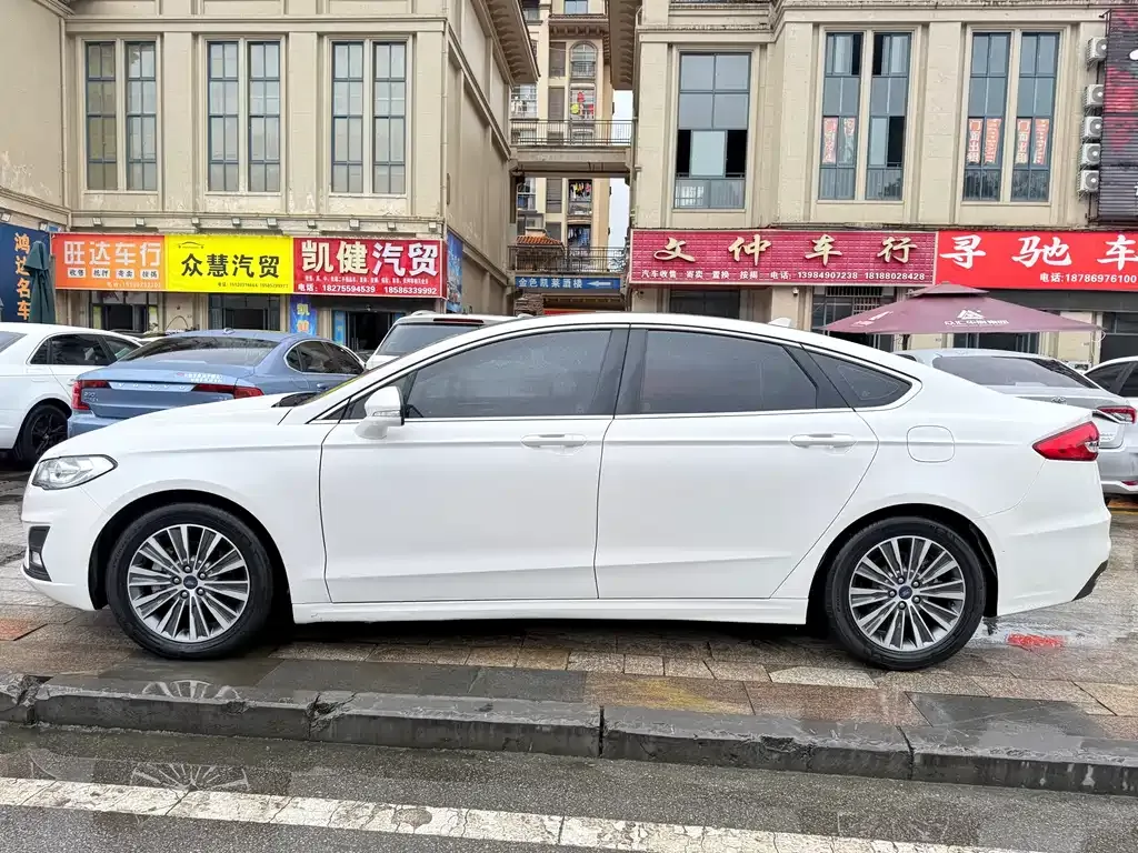 Ford Mondeo 2022 из CN, фото 7