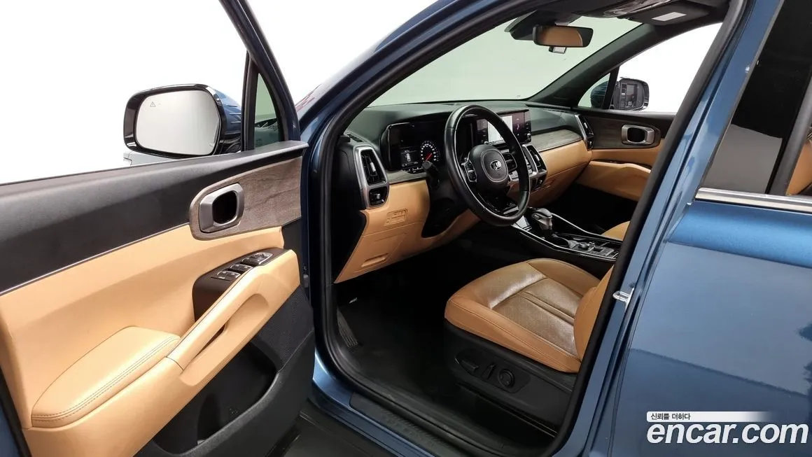 Kia Sorento — фото 10