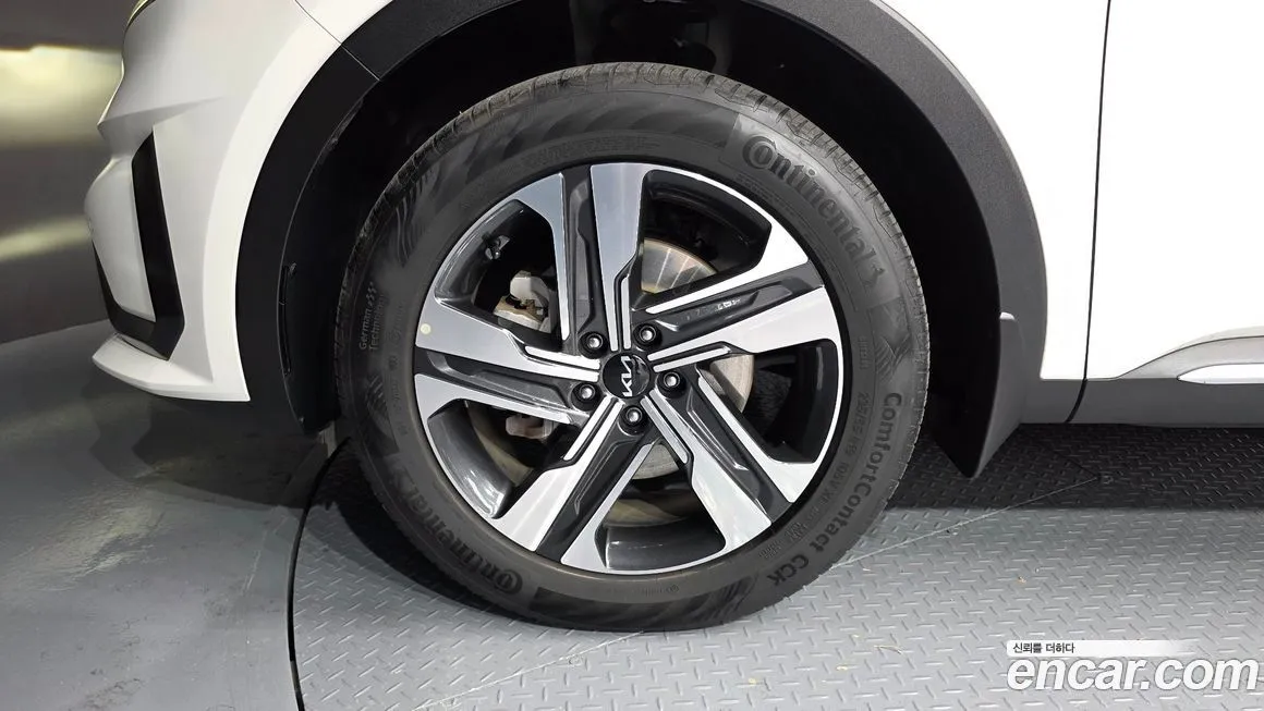 Kia Sorento — фото 5