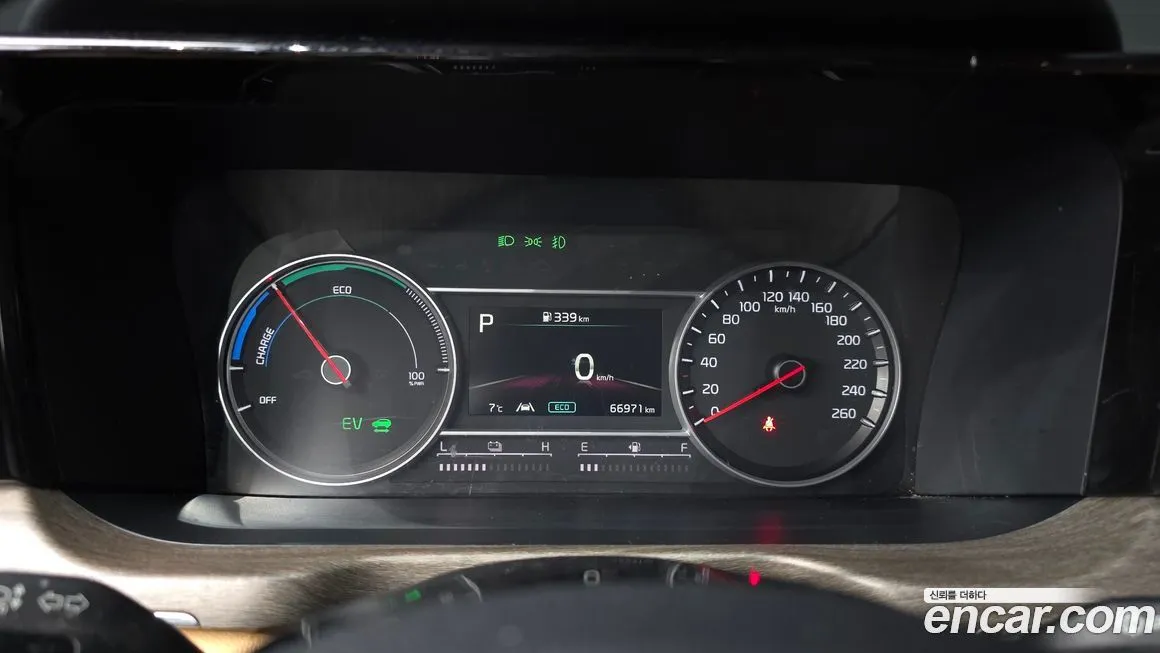 Kia Sorento — фото 8