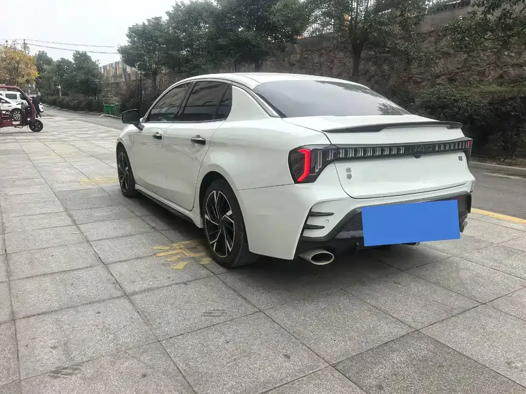 Lynk & Co 03 2023 из CN, фото 3