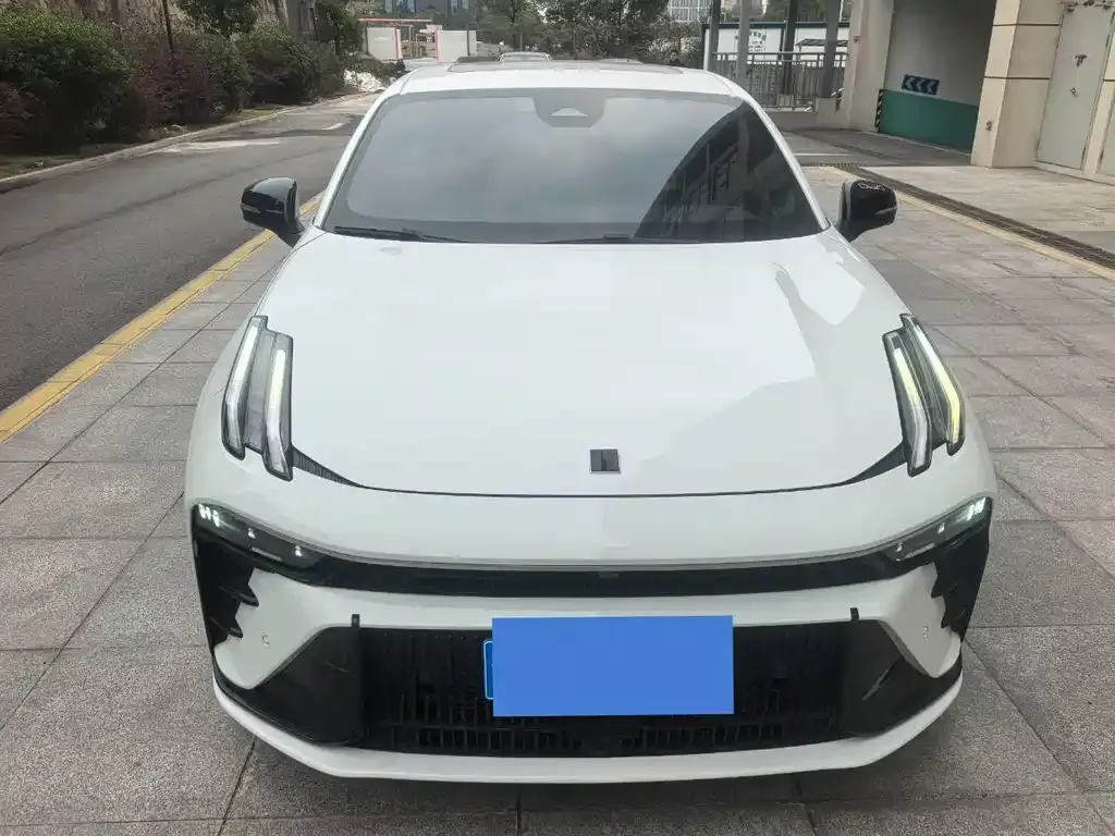 Lynk & Co 03 2023 из CN, фото 8