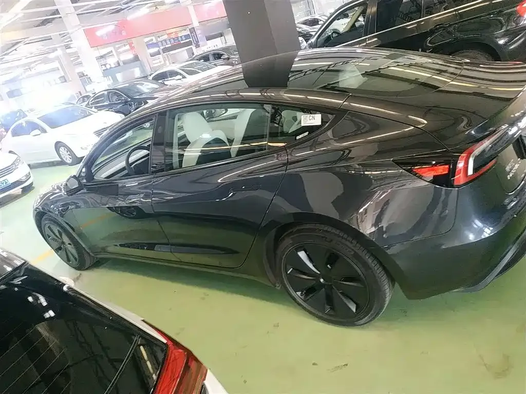 Tesla Model 3 2025 из CN, фото 5