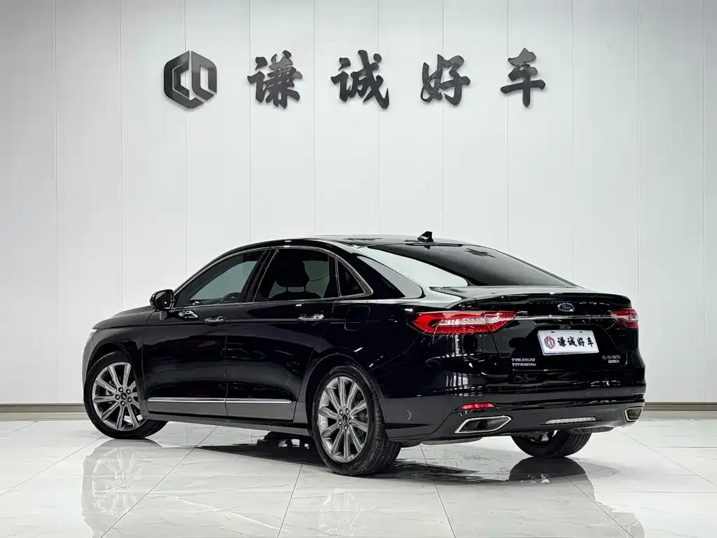 Ford Taurus 2021 из CN, фото 7