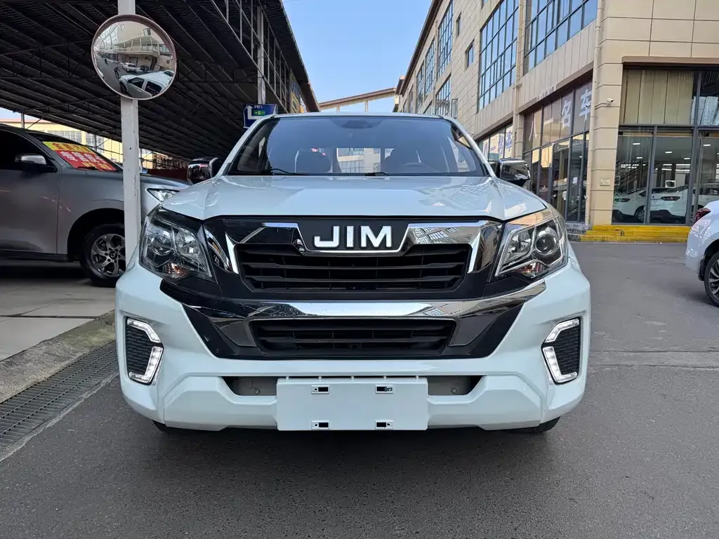 Isuzu RE-MAX 2023 из CN, фото 2
