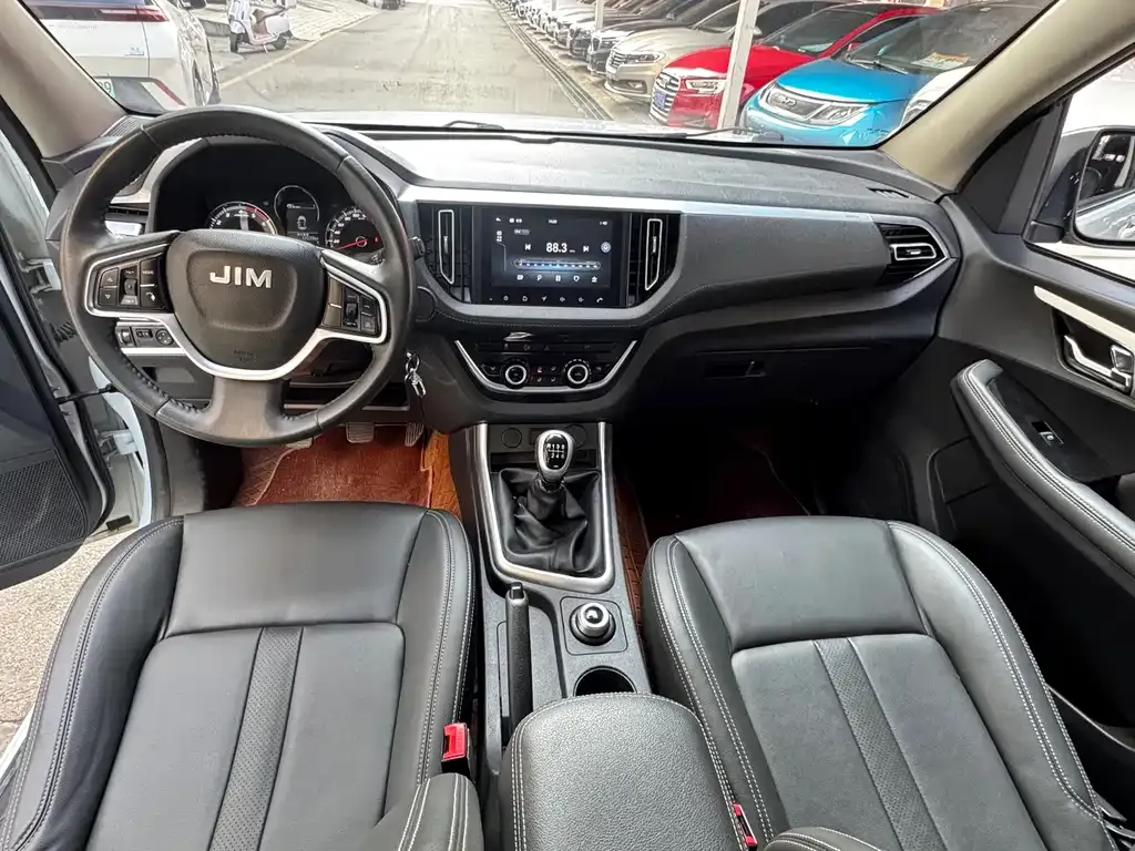 Isuzu RE-MAX 2023 из CN, фото 5