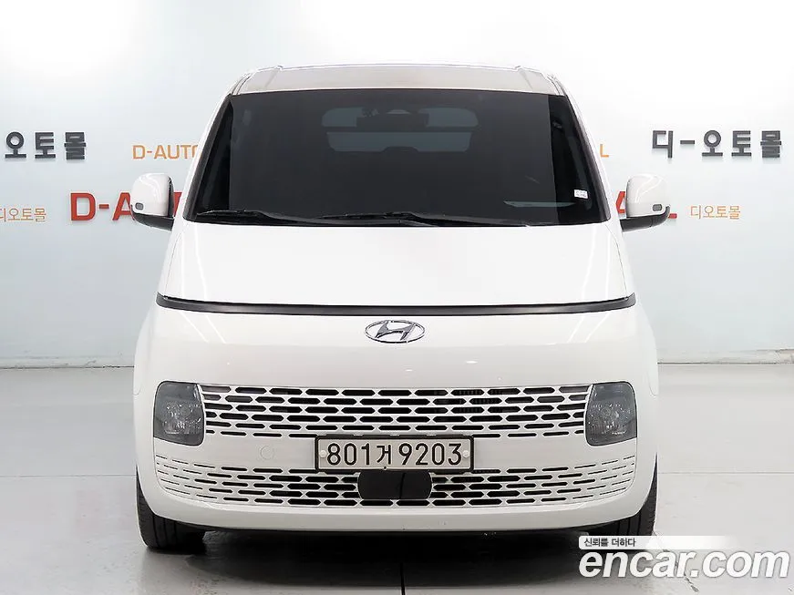 Hyundai Staria — фото 2
