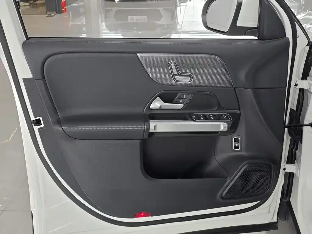 Mercedes-Benz GLB 2022 из CN, фото 8