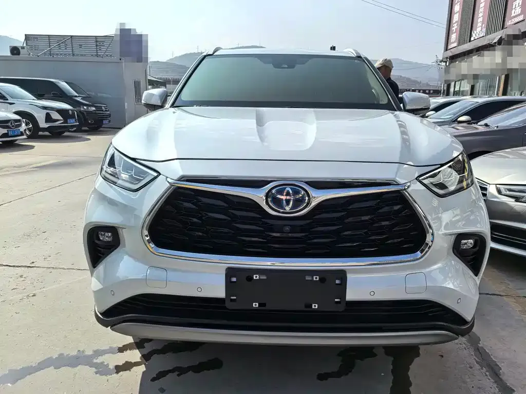 Toyota Highlander 2022 из CN, фото 2