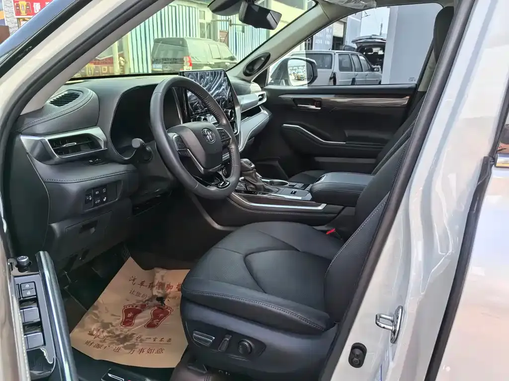 Toyota Highlander 2022 из CN, фото 7
