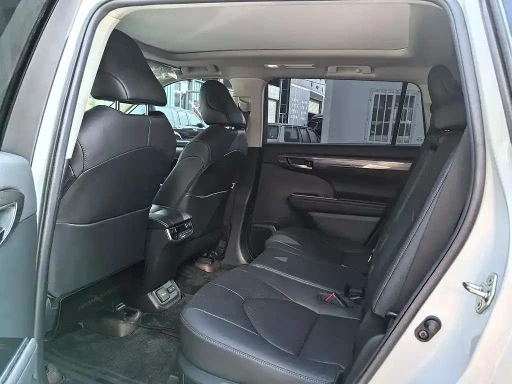 Toyota Highlander 2022 из CN, фото 9