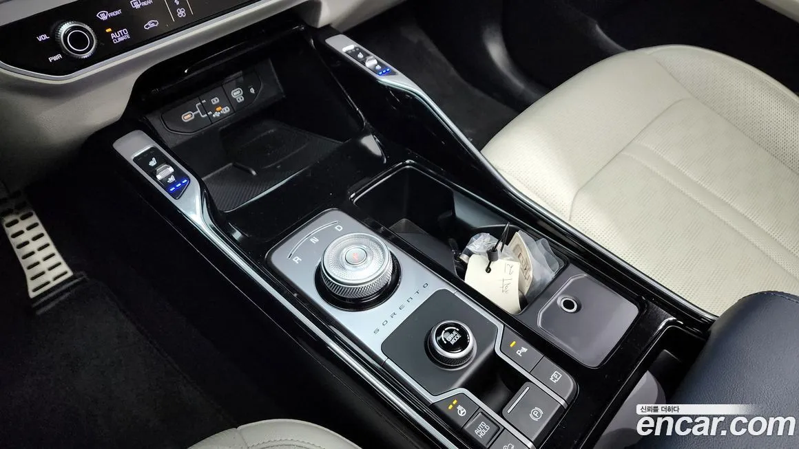 Kia Sorento — фото 9