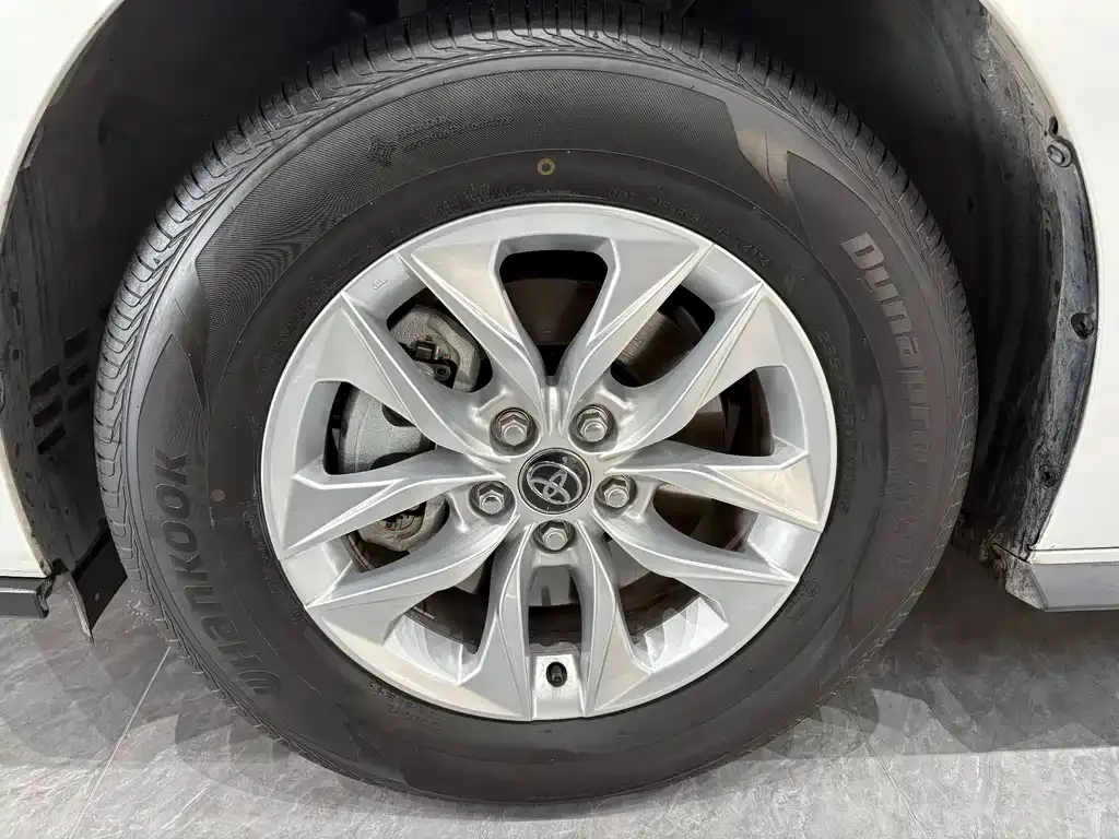Toyota Granvia 2024 из CN, фото 6
