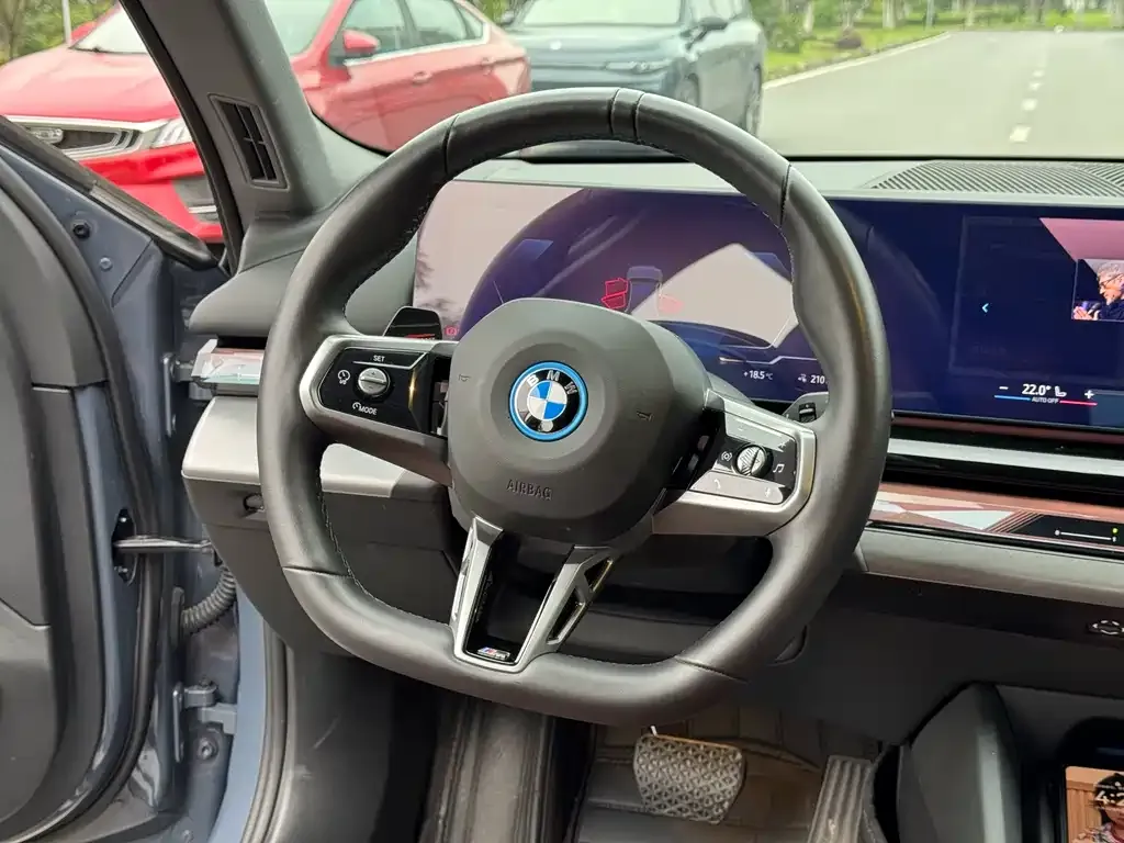 BMW i5 2024 из CN, фото 10