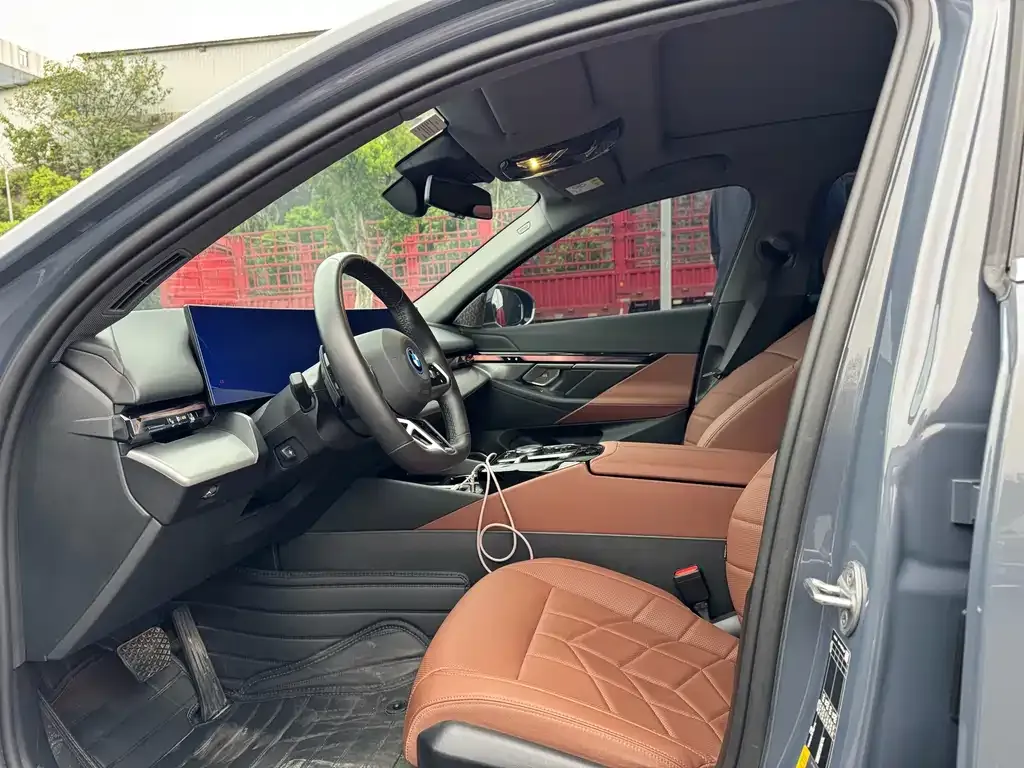 BMW i5 2024 из CN, фото 5