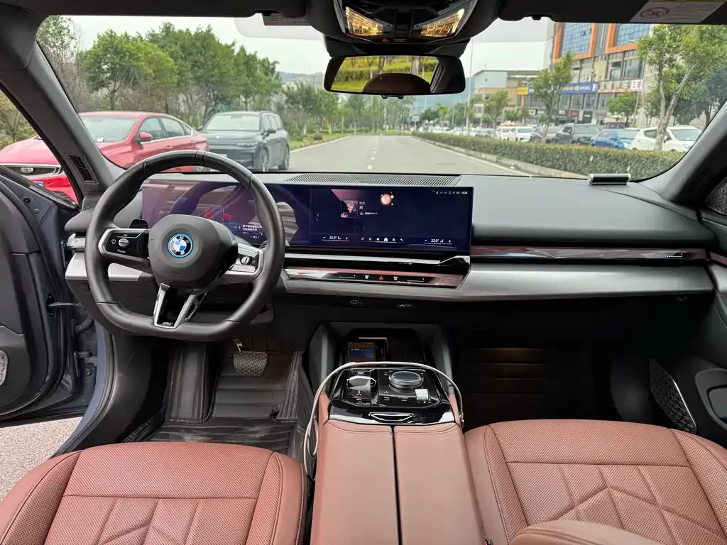 BMW i5 2024 из CN, фото 7