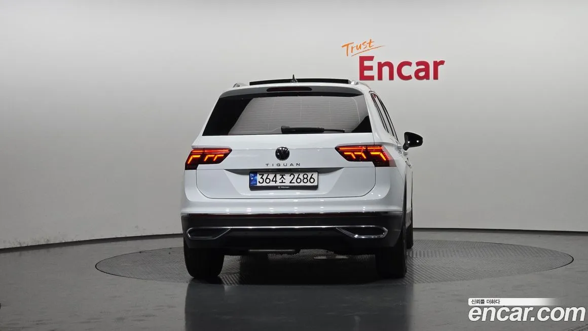 Volkswagen Tiguan — фото 4