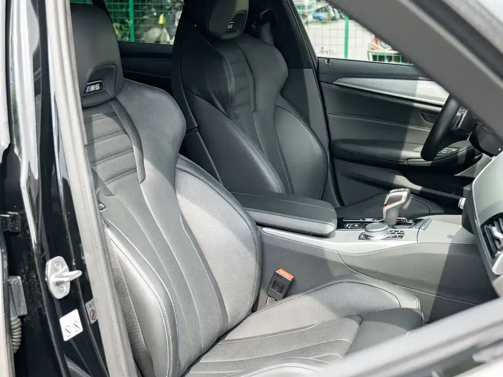 BMW M5 2021 из CN, фото 9