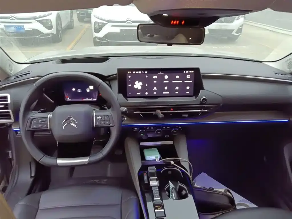 Citroen C5 X 2022 из CN, фото 10