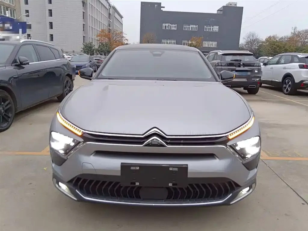 Citroen C5 X 2022 из CN, фото 3