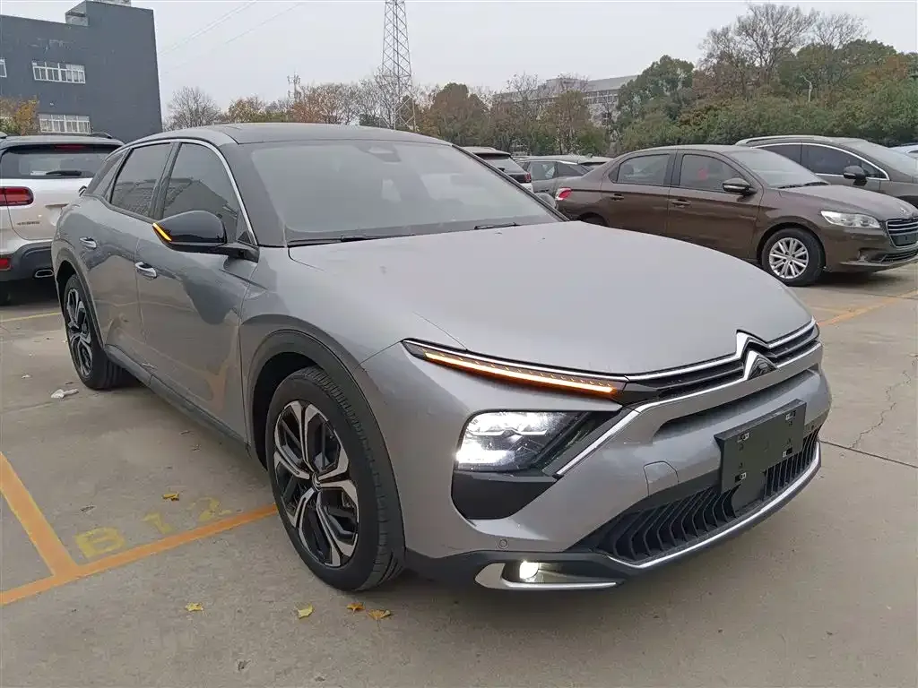 Citroen C5 X 2022 из CN, фото 4