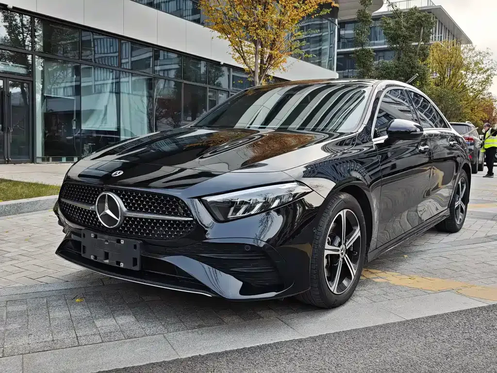 Mercedes-Benz A-Class 2023 из CN, фото 3