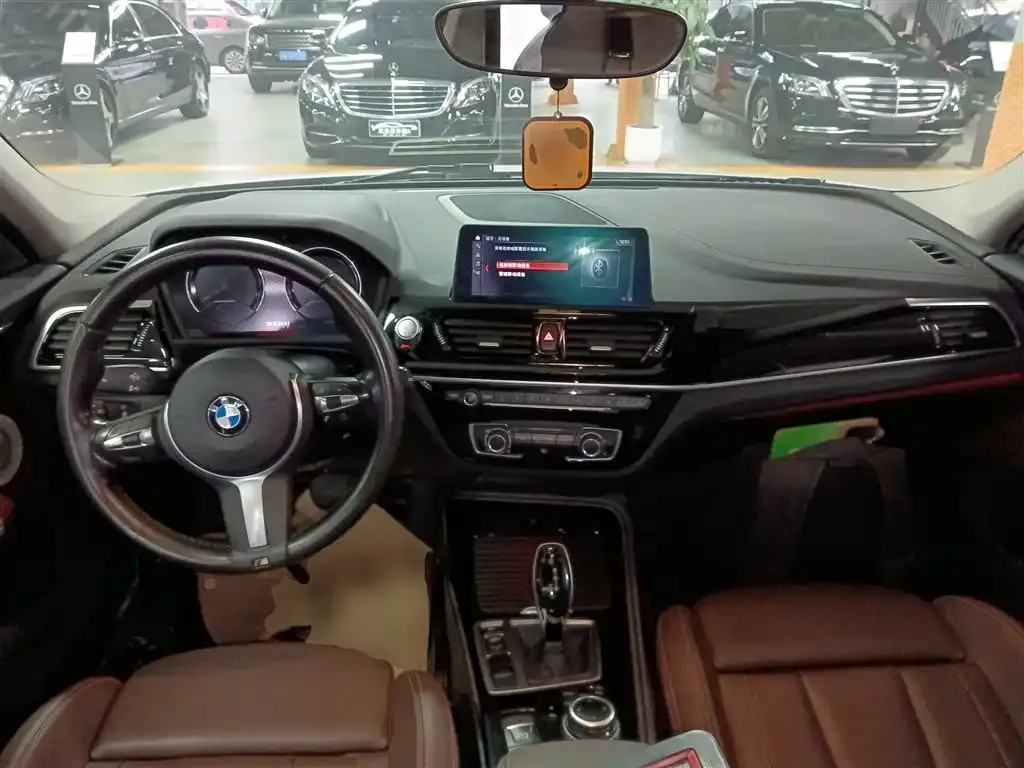 BMW 1 Series 2021 из CN, фото 10