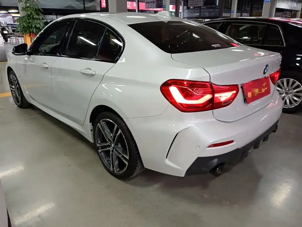 BMW 1 Series 2021 из CN, фото 5