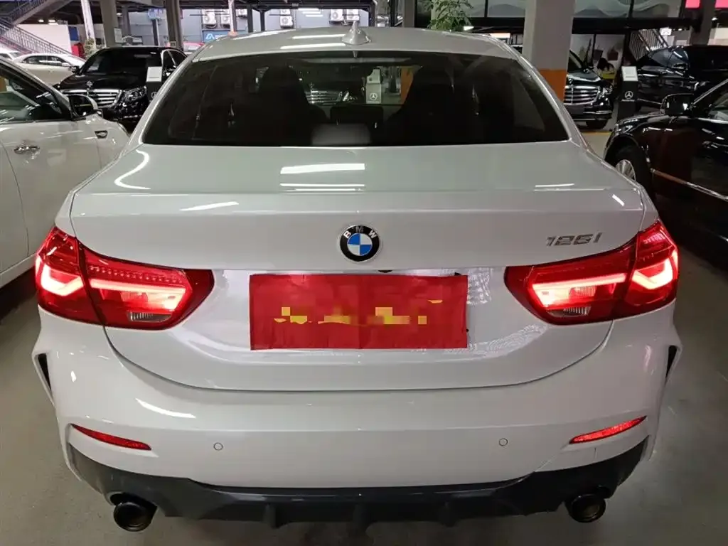 BMW 1 Series 2021 из CN, фото 6