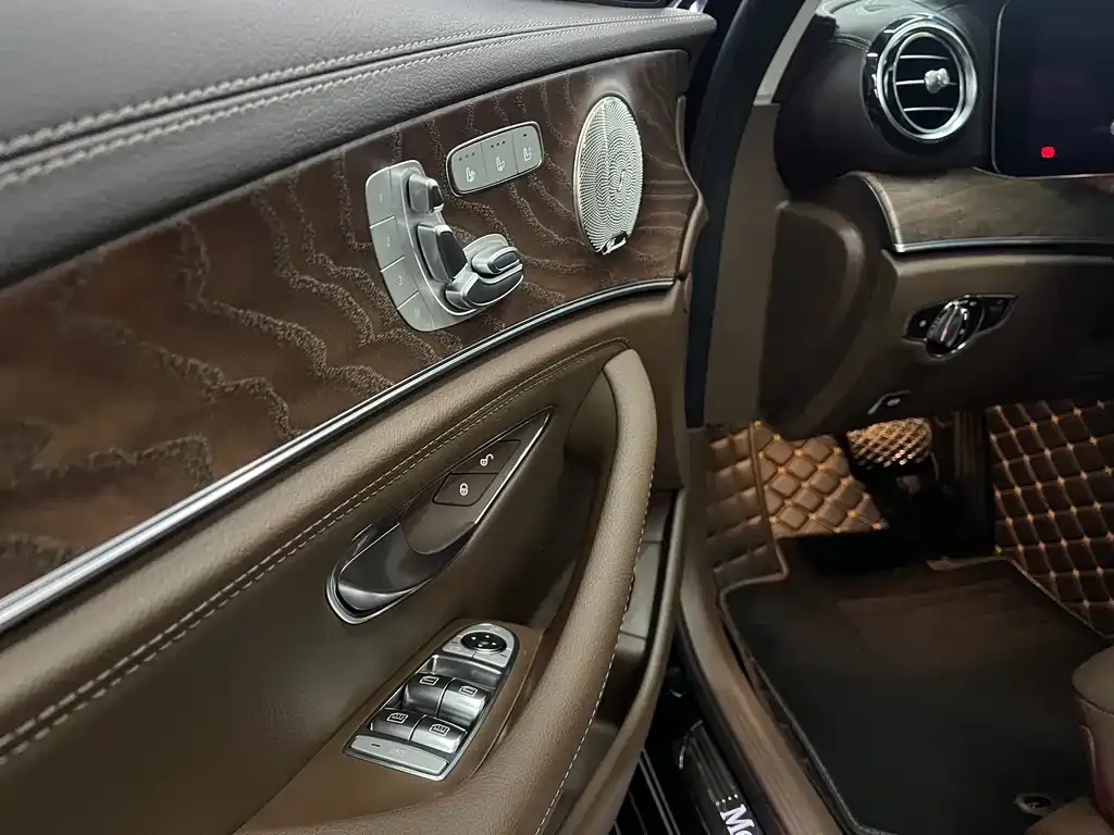 Mercedes-Benz E-Class 2023 из CN, фото 10