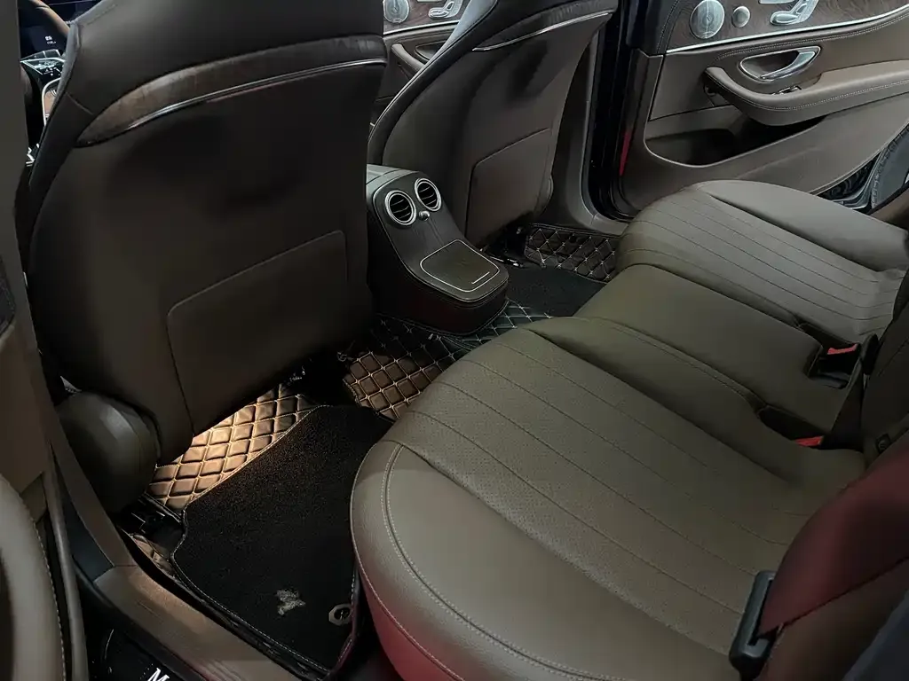 Mercedes-Benz E-Class 2023 из CN, фото 5