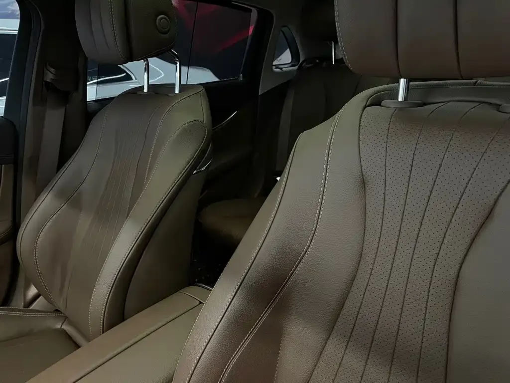 Mercedes-Benz E-Class 2023 из CN, фото 7