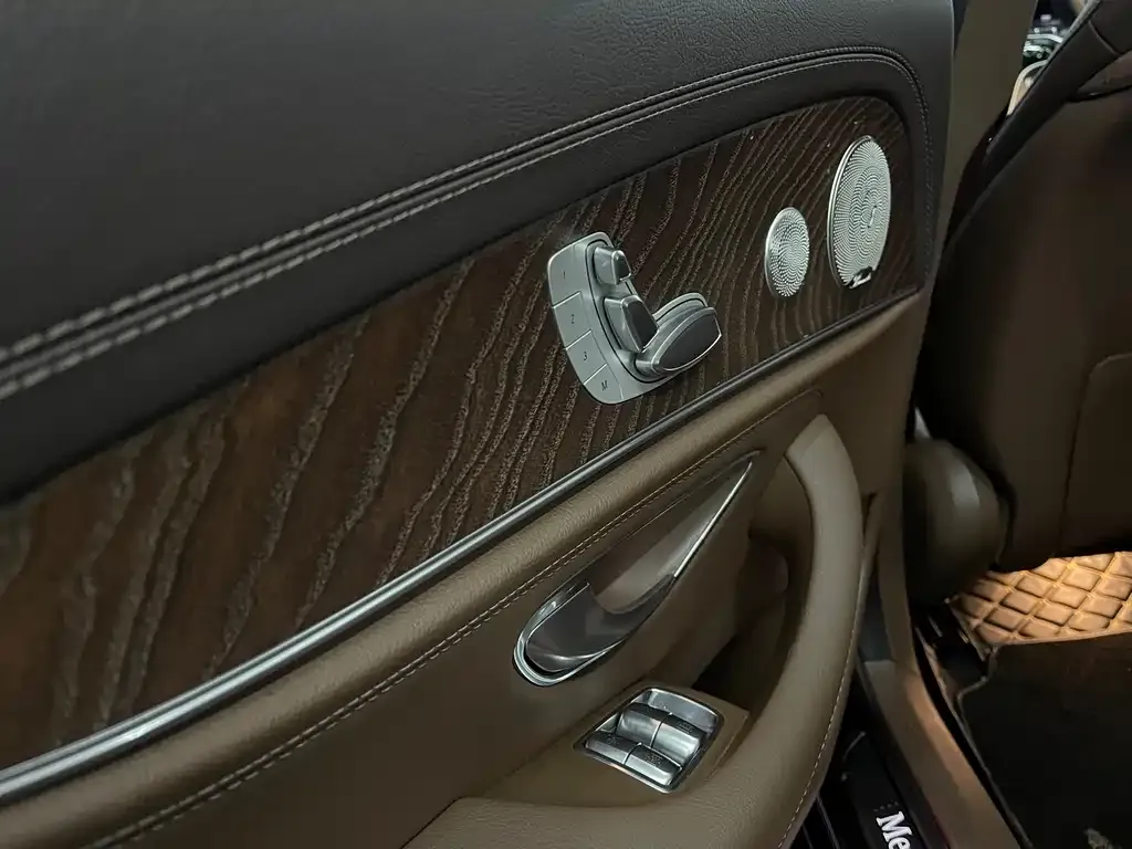Mercedes-Benz E-Class 2023 из CN, фото 8