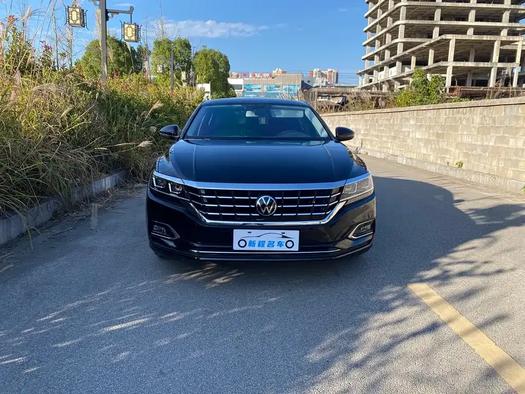 Volkswagen Passat 2021 из CN, фото 2