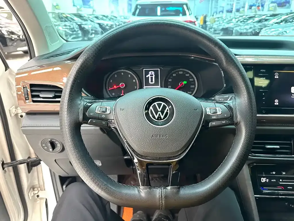 Volkswagen Tharu 2021 из CN, фото 7